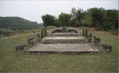 教你看坟地很简单的三招