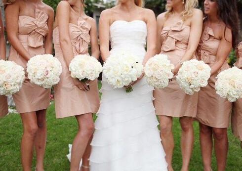 来月经了能当伴娘吗(例假会冲撞新娘