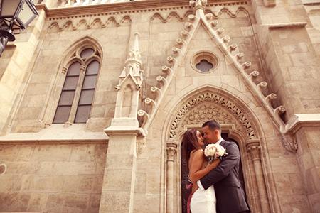 门对门的房子住着好不好