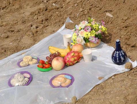 上坟为什么不能带香蕉