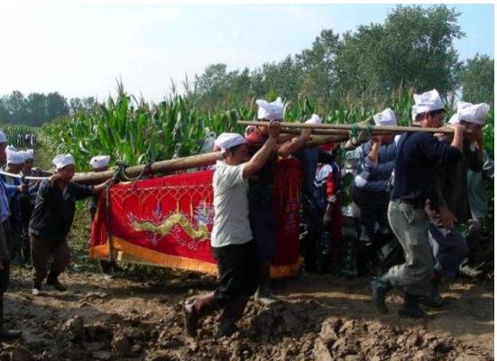 出殡棺材掉地上什么预兆