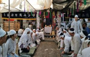 磕头神三鬼四是什么意思