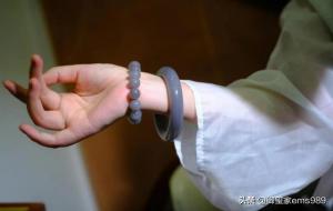 带玉有什么好处（带玉的功效和作用）