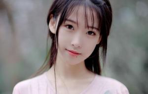 嘴痣图解女：嘴下有痣 上下唇有痣 嘴