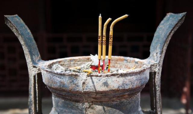 三根香长短不一样寓意