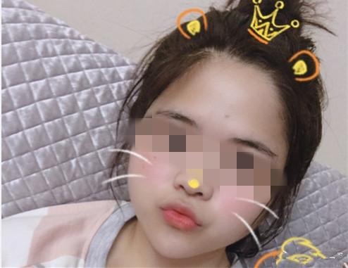 女人嘟嘴是在暗示什么（女人嘟嘟嘴命运）