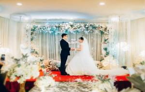 新婚贺语八个字（结婚祝福语8个字）