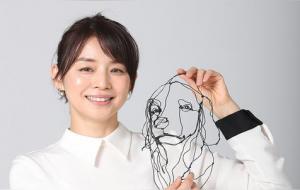 生肖属鸡的女性：成熟优雅、从容自信